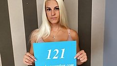CzechSexCasting 121 – sexy blondýnka udělá pro modelingovou kariéru pořádný blowjob